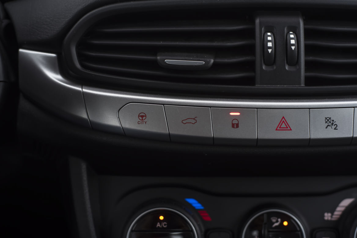 Fiat Tipo 1.6 Multijet 120 KM 6MT Lounge