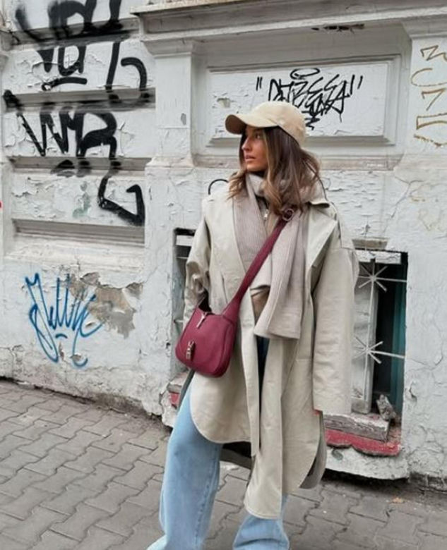 Julia Wieniawa chwali się torbą za 140 tys.zł