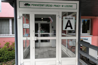 Rynek pracy w Lesznie: Aż 10 bezrobotnych na jedną ofertę. Statystyki ujawniają niepokojący trend