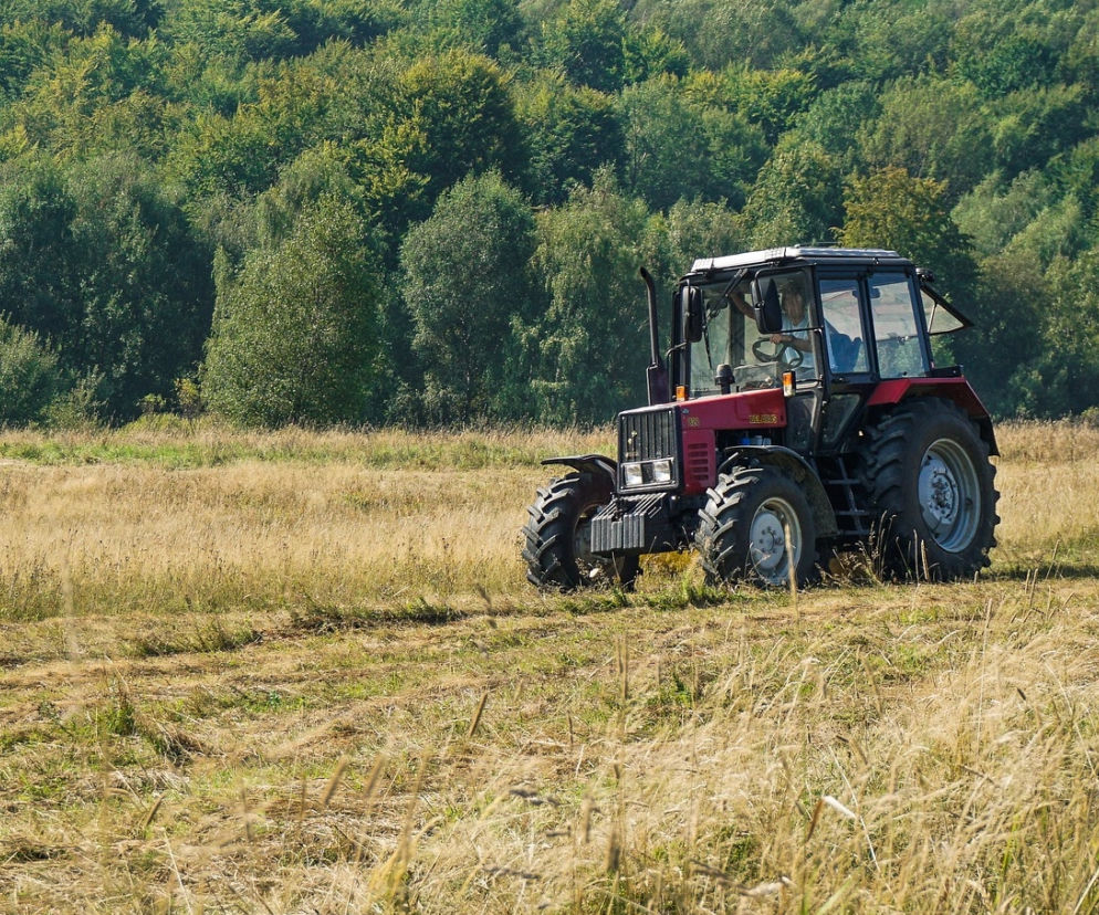 Ciągnik bez kierowcy zabił kobietę i ranił dwie kolejne. Są zarzuty
