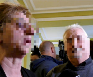 „Zabił nasze dzieci, a teraz jeszcze je atakuje”. Rodzice ofiar Sebastiana M. oburzeni jego zachowaniem