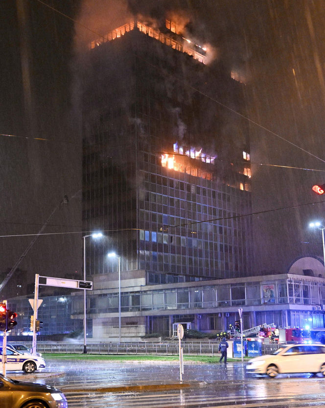 W wyniku pożaru niemal doszczętnie spłonął słynny wieżowiec w centrum Zagrzebia
