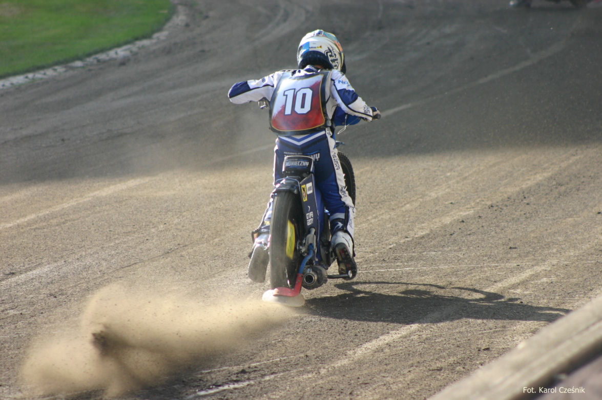 Zaplecze Kadry Juniorów na Motoarenie. Młodzieżowcy rywalizowali w Toruniu - dzień 1