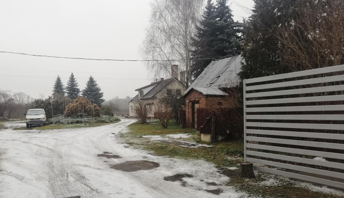 Znaleźli ją nieprzytomną i całą pociętą. Zrobił jej to własny syn? 