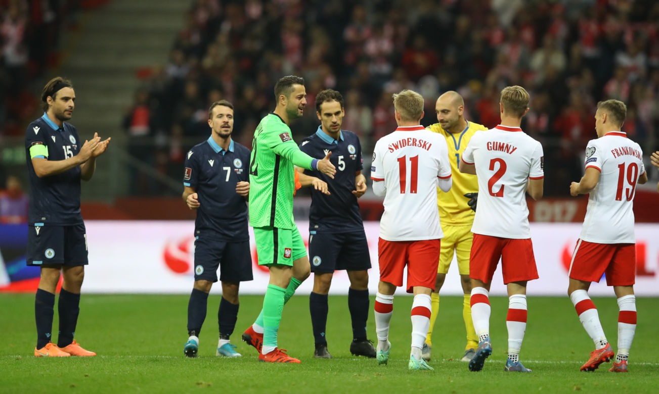 Łukasz Fabiański pożegnał się z reprezentacją Polski! Gorzko płakał, wzruszający gest