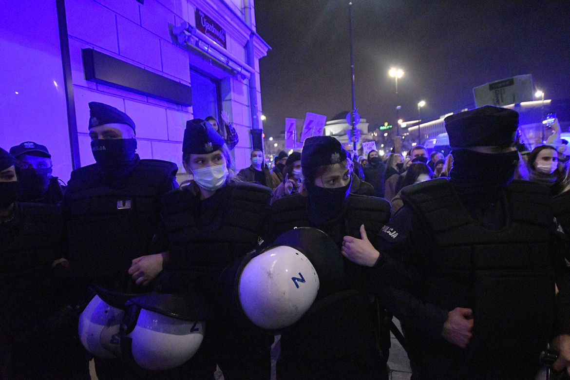 Blokada Sejmu przez Ogólnopolski Strajk Kobiet