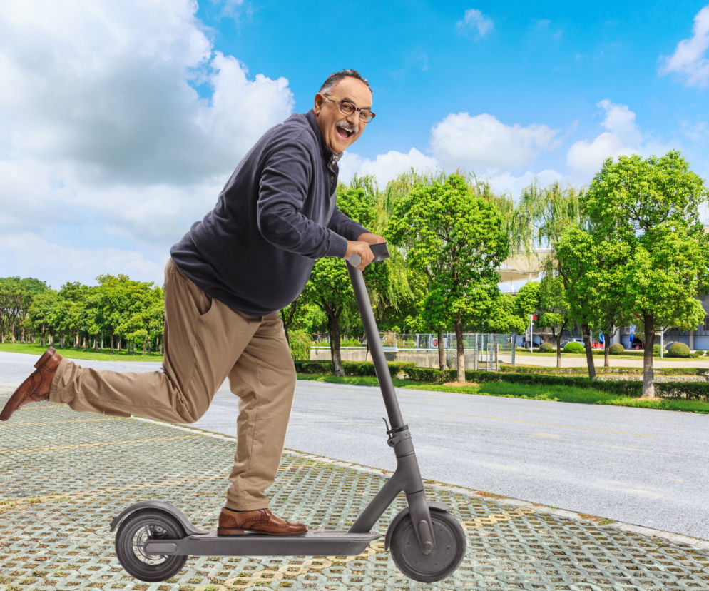Mysłowice. Nietrzeźwy senior jechał elektryczną hulajnogą