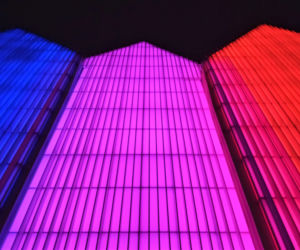 Pokaz iluminacji Filharmonii w Szczecinie z okazji Święta Muzyki