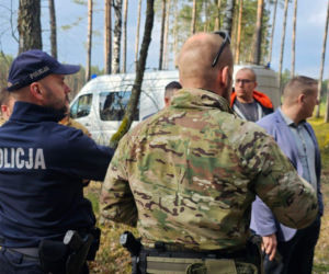 Tajemniczy dron w opolskim lesie. Do akcji wkroczyli kontrterroryści
