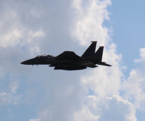 Kilkadziesiąt amerykańskich samolotów nad Polską. Co tu robią? Pentagon wyjaśnia [ZDJĘCIA]