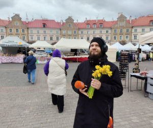 ESKA Lublin rozdawała żonkile na wiosnę