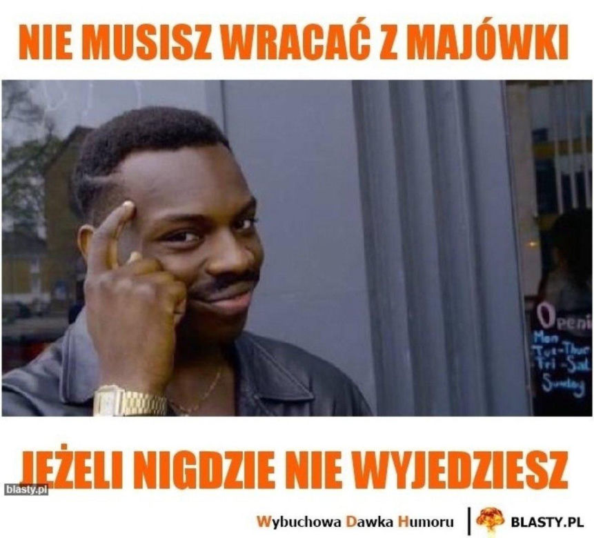 Memy majówka 2025