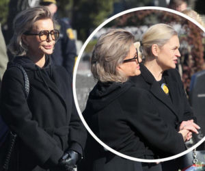 Joanna Racewicz przy grobie męża. Zaskakujący gest Barbary Nowackiej na Powązkach