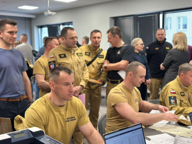 Strażacy ze świętokrzyskiego badają się w pracy