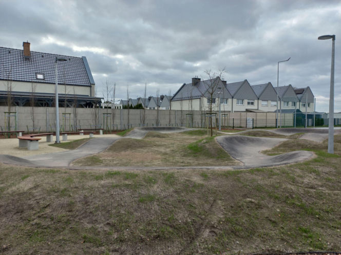 Pumptrack w Bojanoparku w Lesznie otwarty. Zobaczcie jak wygląda nowa atrakcja