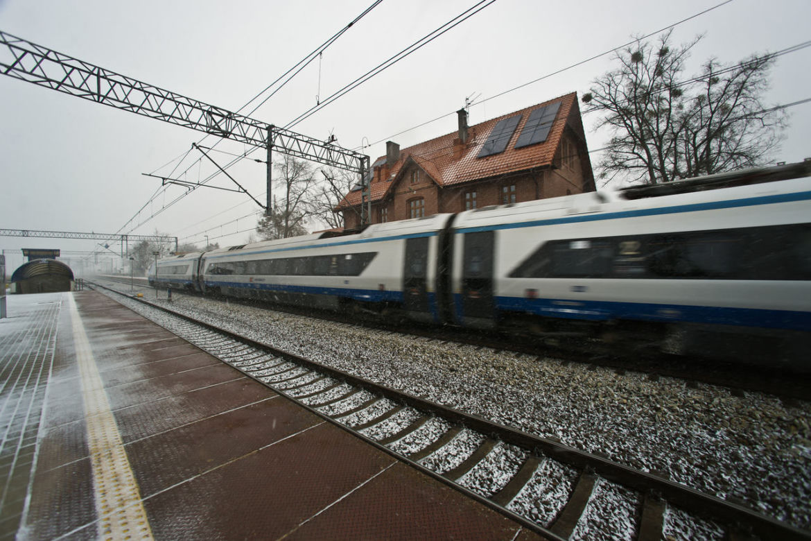 Zabytkowy dworzec w Suszu już otwarty po modernizacji. Zobacz, jak wygląda! [ZDJĘCIA]