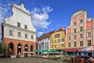 Gdzie Polacy piją najwięcej? Zatrważające dane o sprzedaży małpek