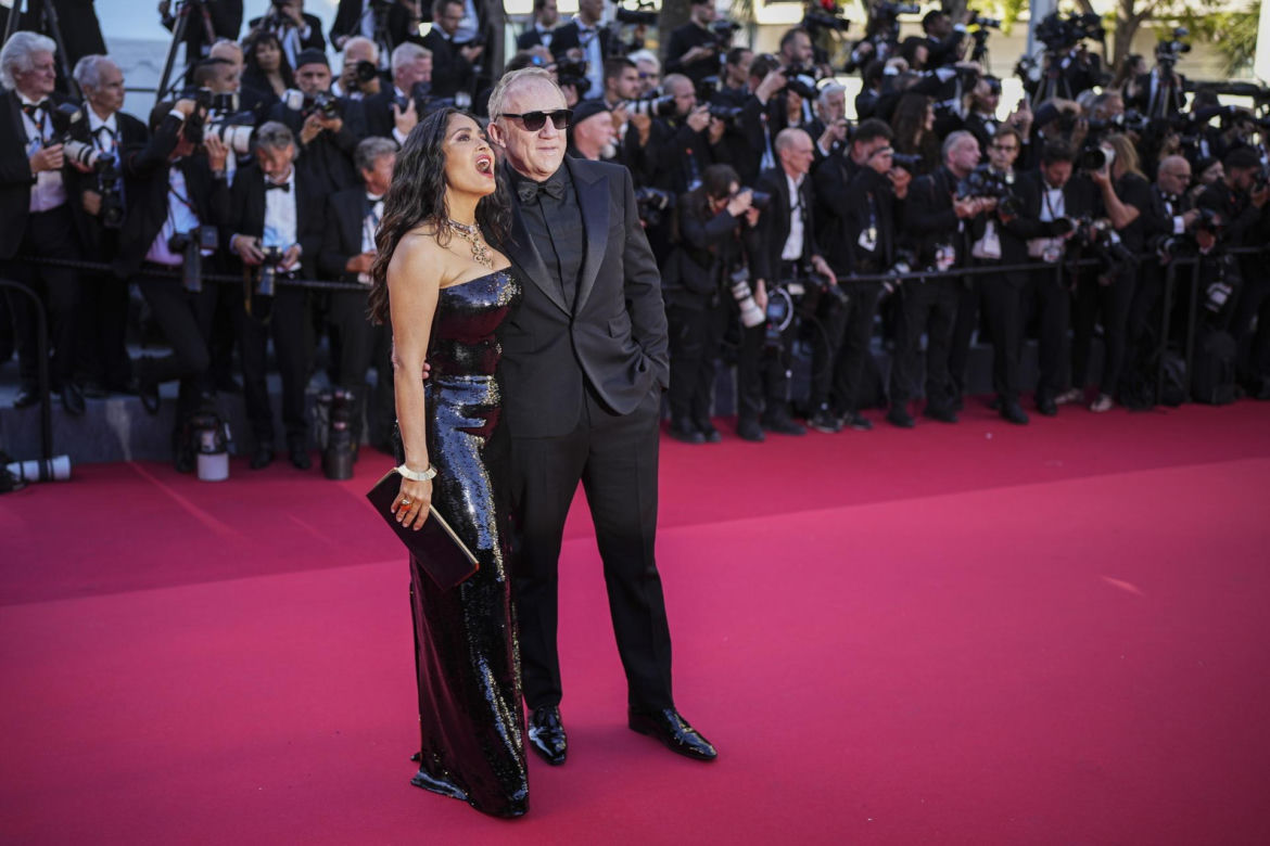 Salma Hayek nic się nie zmieniła przez 20 lat! Te zdjęcia w bikini to hit!