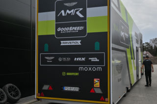 Aston Martin GT3 i GT4 w pracowni w  Ługwałdzie pod Olsztynem