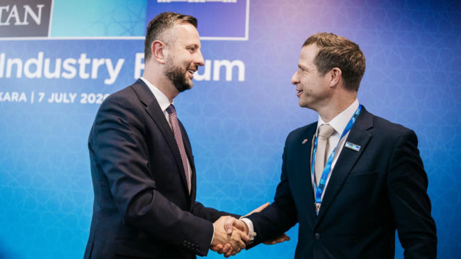 Szczyt NATO w Ankarze z udziałem szefa MON