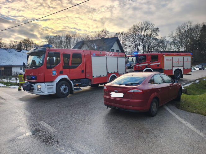 Tragedia pod Krakowem. Nie żyje 11-letnie dziecko potrącone przez auto dostawcze