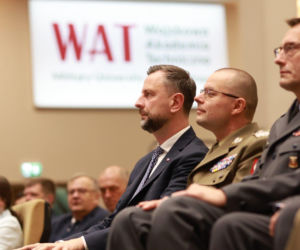 Umowa WAT z Boeing ws. Apache. Nowe centrum szkoleniowe i laboratorium w WAT