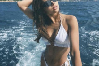 Dariane Row, piękna DZIEWCZYNA Sebastiana Szymańskiego