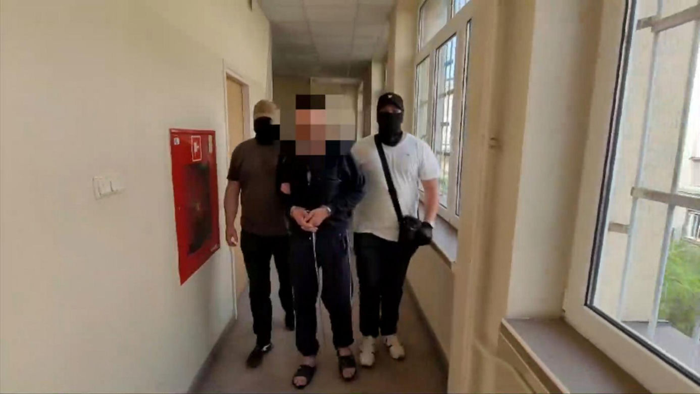 6 osób z zarzutami w sprawie trzech zabójstw na warszawskiej Woli