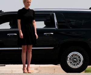 Plotkują o romansie Trumpa z młodą blondynką! Asystentka na celowniku