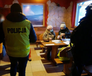 Śląskie. Otworzyli stok mimo obostrzeń. Na miejscu interweniowała policja 