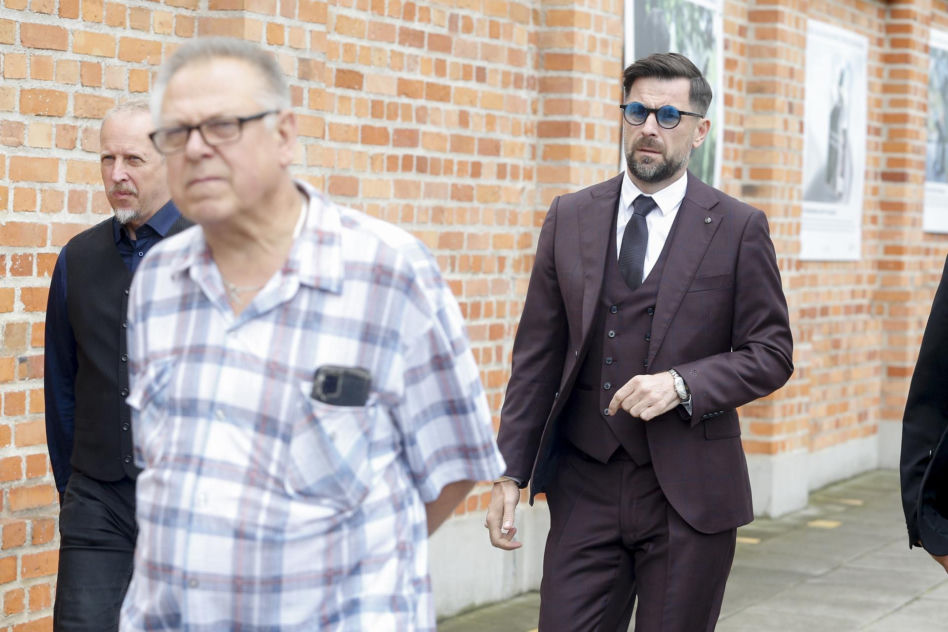 Pogrzeb Joanny Kołaczkowskiej. Tak pożegnali ją przyjaciele z kabaretu. Borek płakała jak uczennica