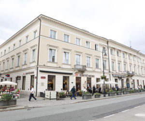 Warszawa dawniej i dziś. Róg Nowego Światu i Wareckiej