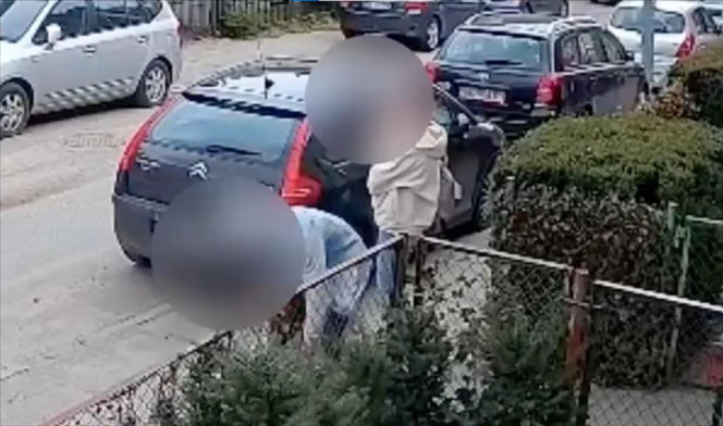 Na szczęście wszystko nagrały kamery z pobliskiego monitoringu, a o zdarzeniu natychmiast powiadomiono policję
