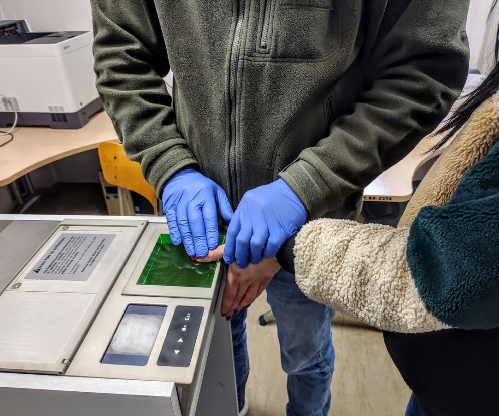 Podlaskie. 21-latka wiozła nielegalnych imigrantów. Irakijczycy próbowali uciekać
