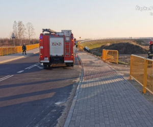 Pijany kierowca staranował barierki i rozbił się w rowie