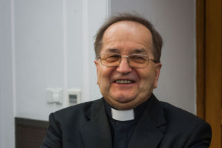 Magnat Rydzyk wchodzi w nowy biznes. Będzie mocno grzane i niektórym zrobi się cieplutko