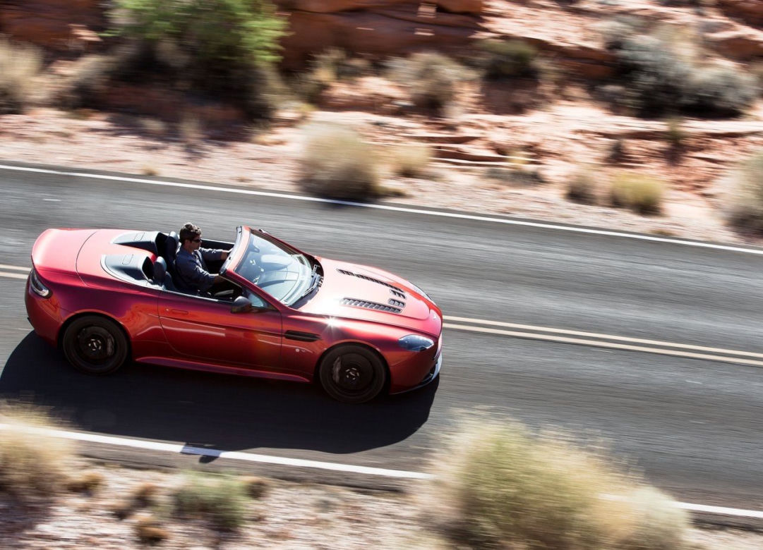 Aston Martin Vantage V12 S Roadster