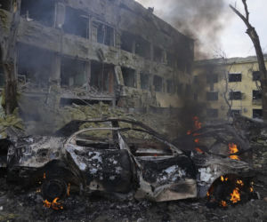 Rosjanie czyszczą Mariupol ze zwłok i gruzów. Szykują tam karnawał zwycięstwa