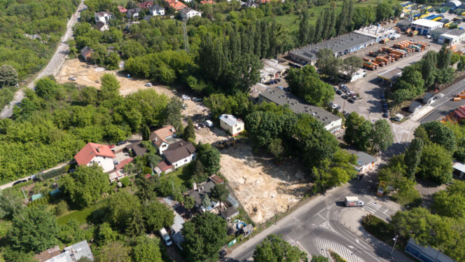 Przebudowa ul. Białołęckiej: Dom do wyburzenia pod inwestycję za 100 mln zł