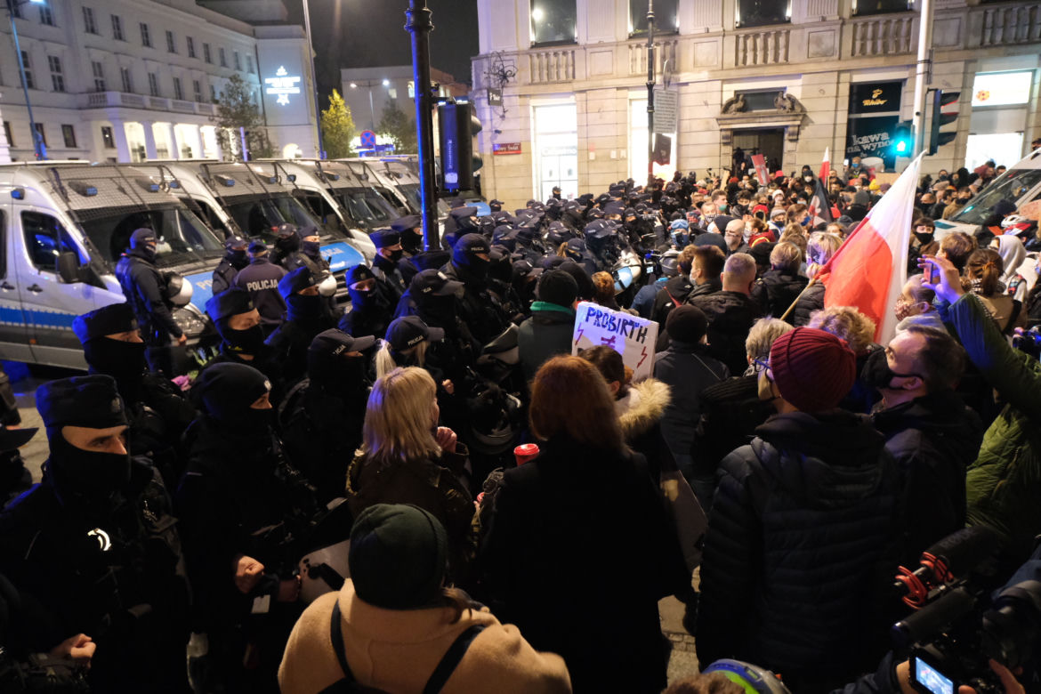 Blokada Sejmu przez Ogólnopolski Strajk Kobiet