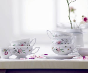 Porcelanowe filiżanki idealnym prezentem ślubnym