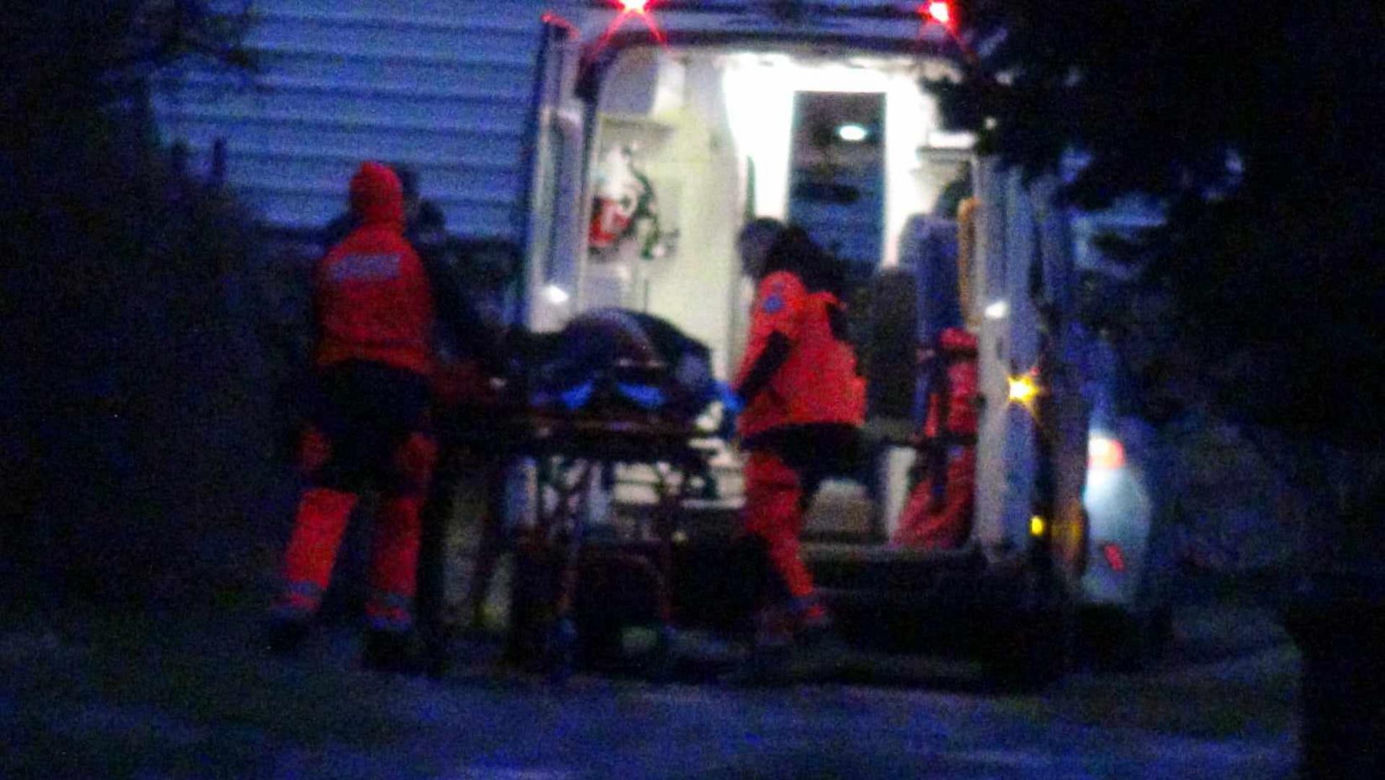 Pościg i strzelanina w Warszawie. Złodziej staranował dwa radiowozy i potrącił policjanta