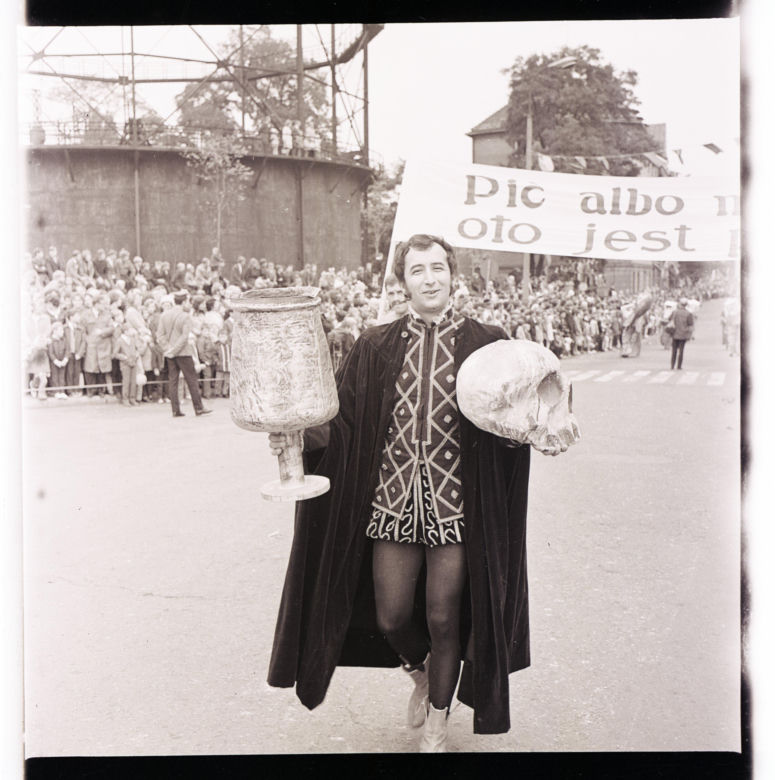 Winobranie w Zielonej Górze w latach 1963-1973. Oto jak bawiono się podczas największego Święta Wina w Polsce