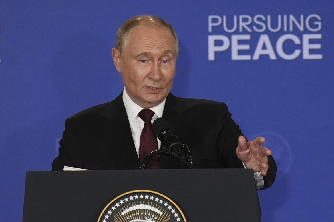 Jude Law zagrał Putina w nowym filmie! "Człowiek bez twarzy"