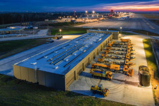 Nowa baza Działu Eksploatacji i Transportu na Katowice Airport  gotowa. Właśnie przechodzi „chrzest bojowy” podczas akcji „zima”