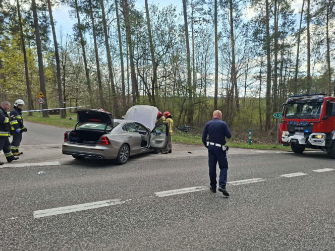 Tragedia na DK 42 Starachowice - Rudnik.  W wypadku zginął motocyklista