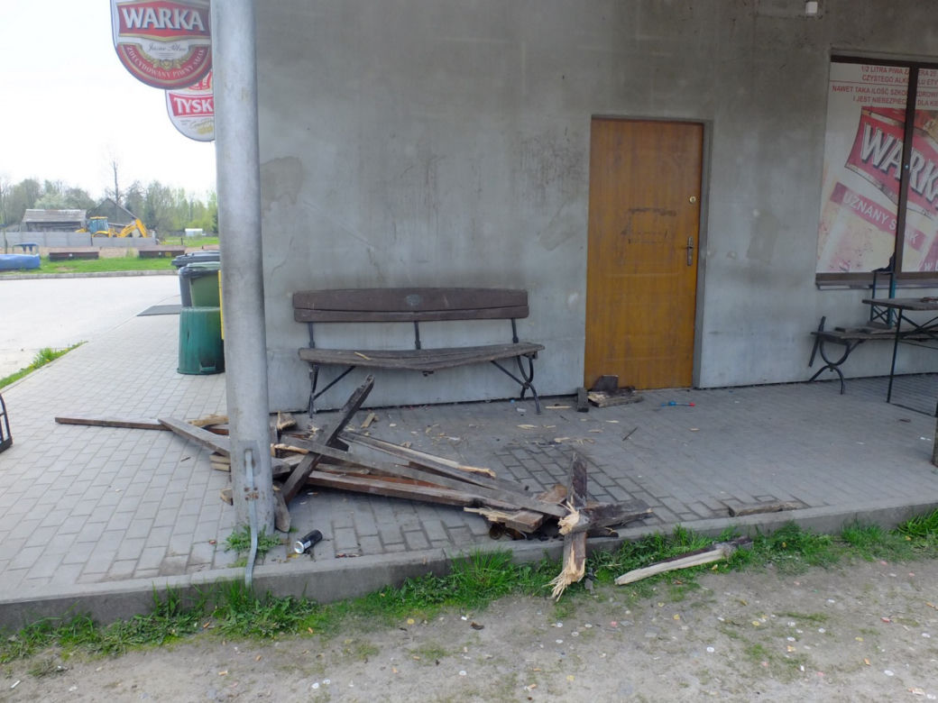 Paker rozjechał kolegów dla zabawy