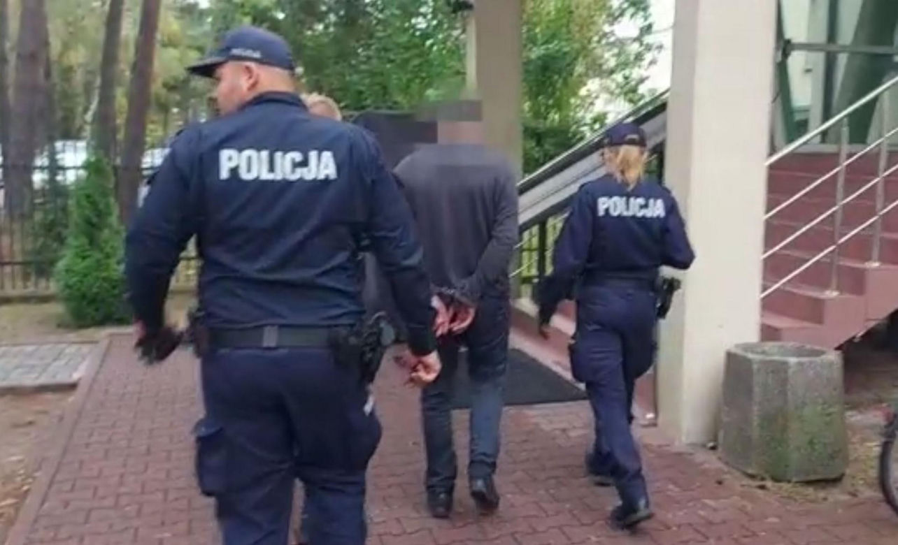 W biały dzień splądrowali mieszkanie w Otwocku! Trudno uwierzyć, co stamtąd zabrali