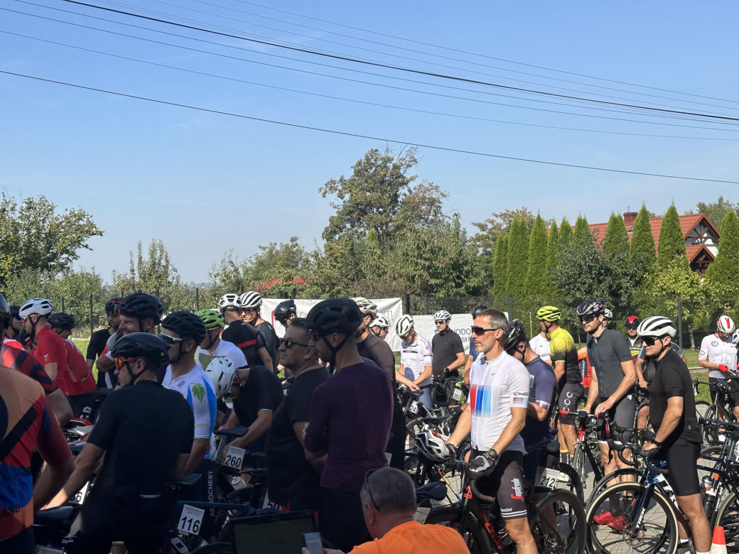 Sportowa rywalizacja i wspólne pomaganie. Za nami 8. edycja Tour de Cracovia Amatorów! 