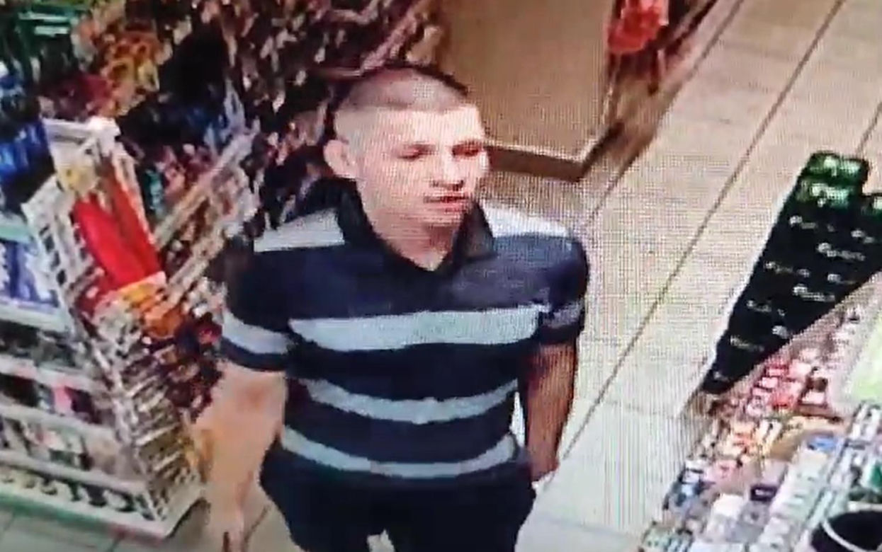 Pobicie z użyciem nożna w centrum miasta